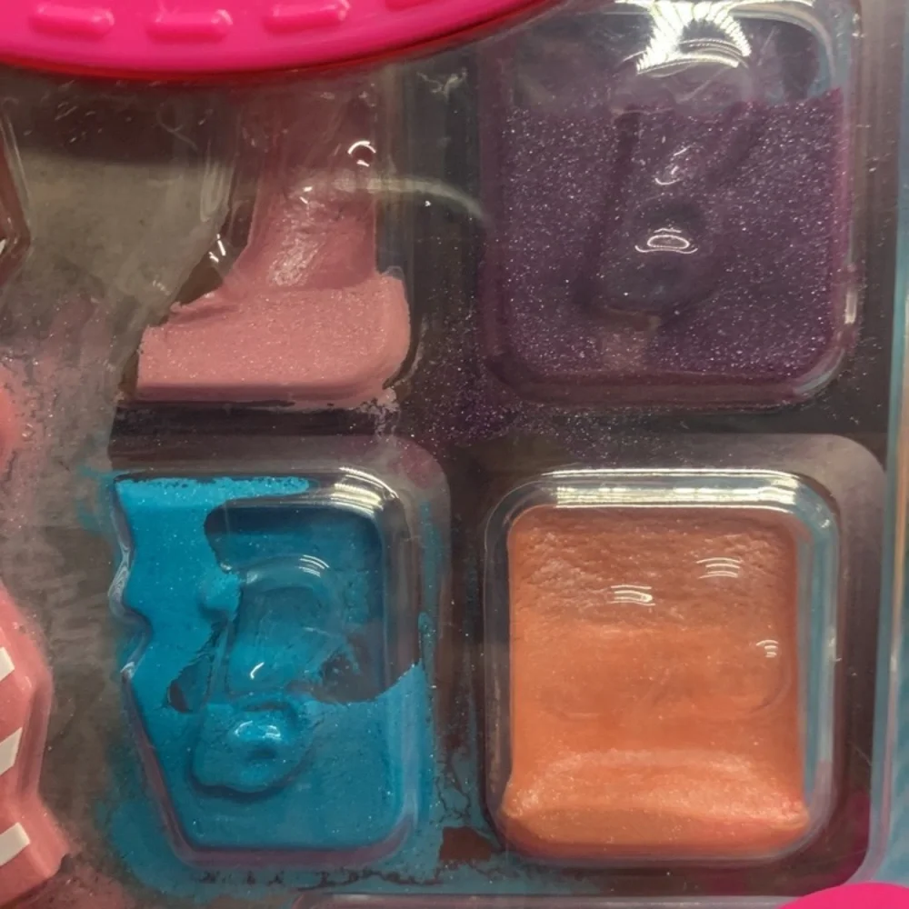 Barbie Super sweet make-up pink case Just Play 2018 expired